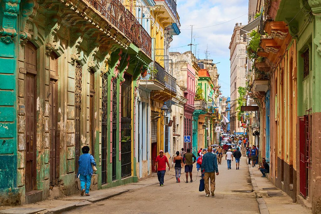 The Heart of Cuba: Music, Art, and Daily Life You’ll Never Forget